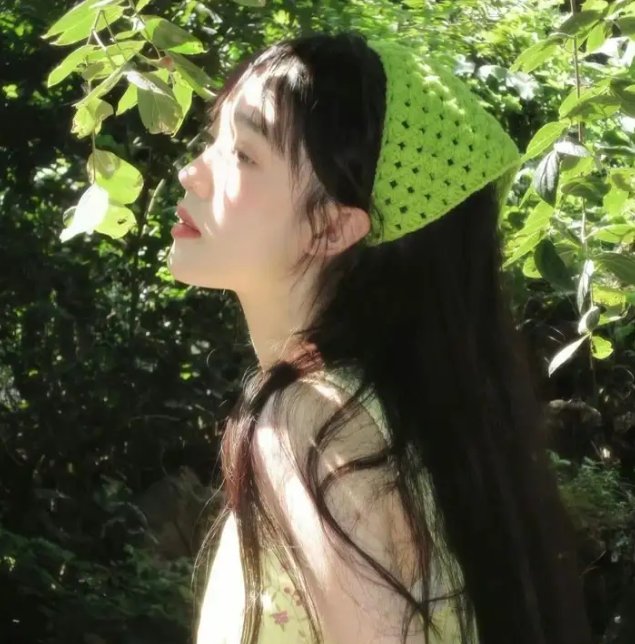 戎马香宵海报